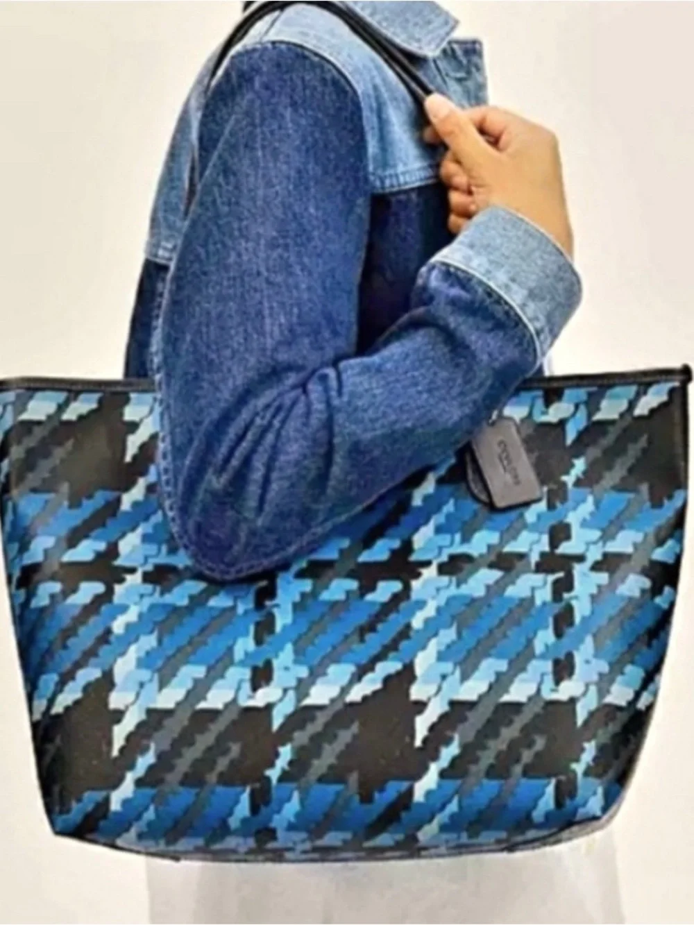 Coach Large City Tote Graphic Plaid Print Blue & Black Carryall